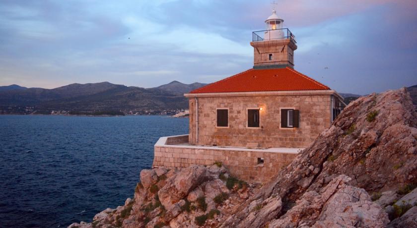Lighthouse Greben 2