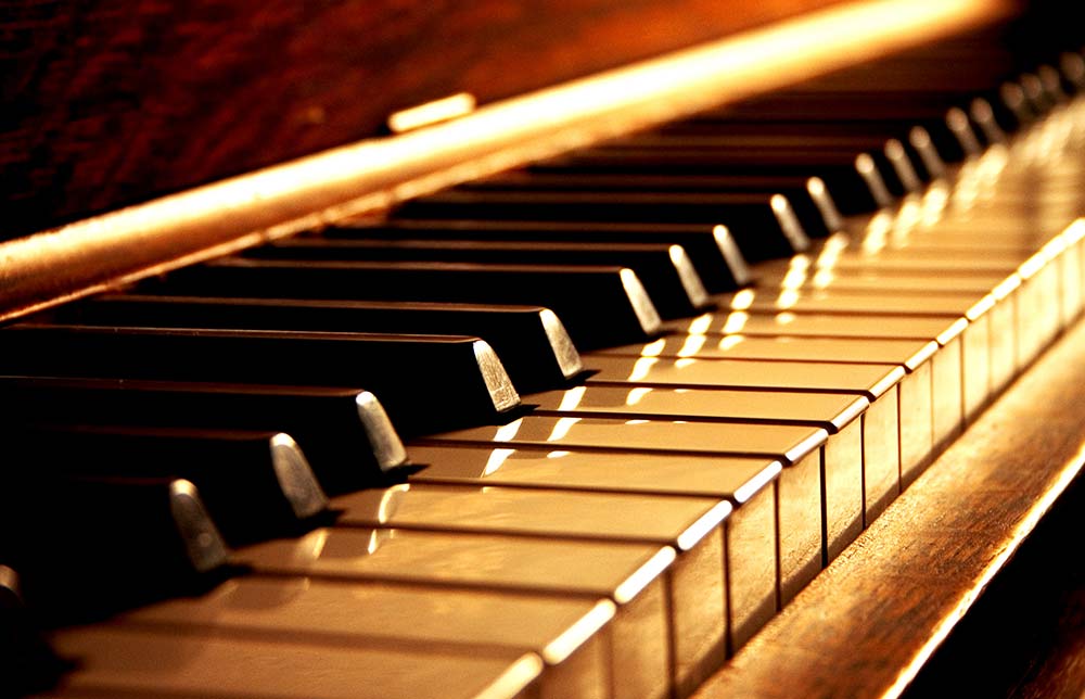 piano header