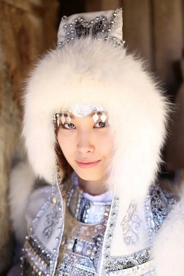 Alexander Khimushin The World In Faces2