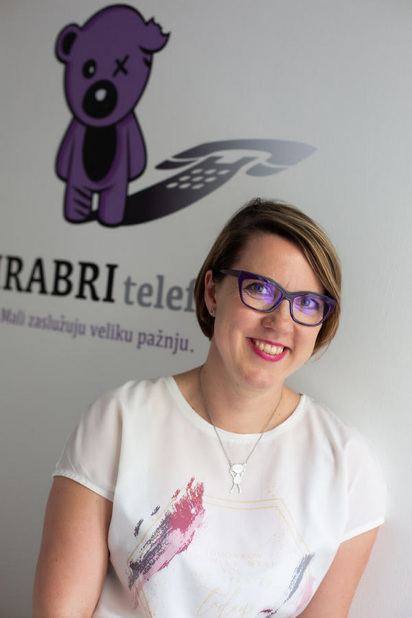 Predsjednica Hrabrog telefona Hana Hrpka