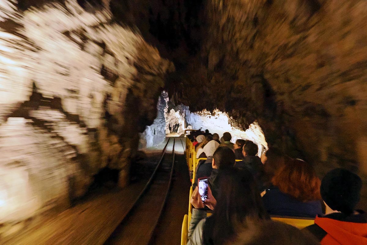 postojnska jama 25