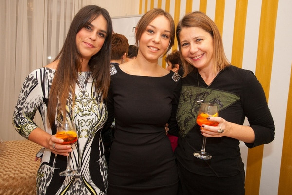 Ana Maras Antonija Tretinjak i Natasa Dorcic