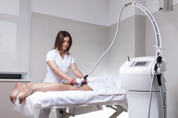 Med Contour straznji dio nogu