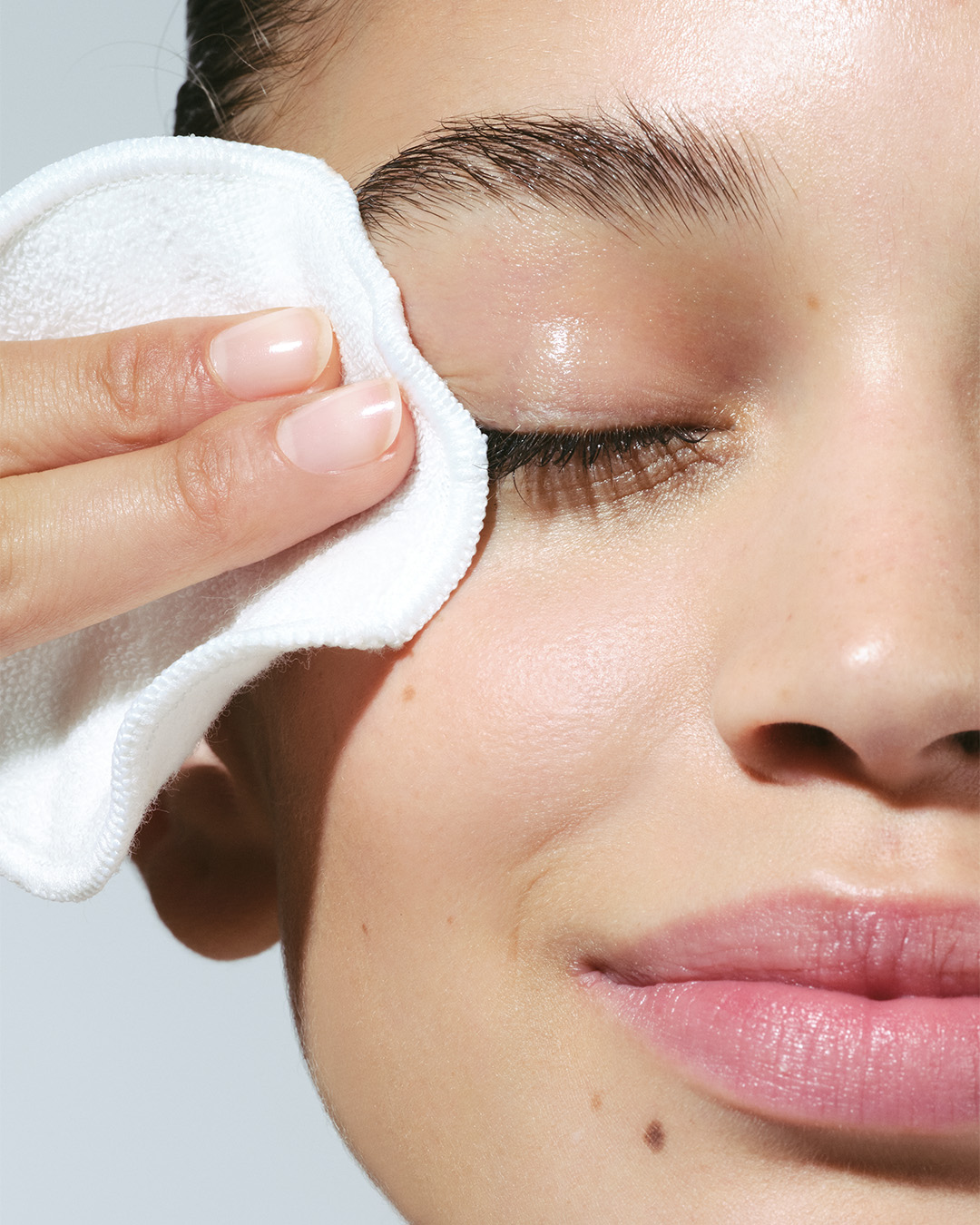 EAN: 3380811591001SKU: 01591000Height: 18.8Length: 7.5Width: 5.6DAM ID: 1302415Rights:Asset is free for use in specific channelsMedia rights: IP RightsAssigned Rights: NoExpiration: 2025-12-31Start of Rights: 2024-01-01Usages: DigitalRights Region: Worldwide