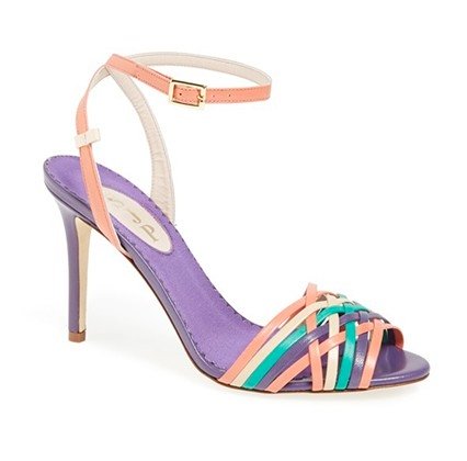 sjp-sarah-jessica-parker-shoe-collection-photos14 cr