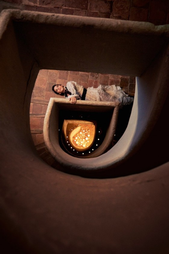 marion-cotillard-by-ryan-mcginley-for-porter-magazine-11-winter-2015-1-561x840