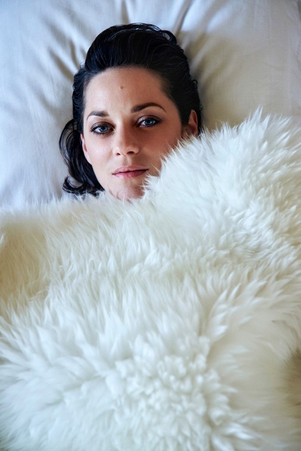 marion-cotillard-by-ryan-mcginley-for-porter-magazine-11-winter-2015-4