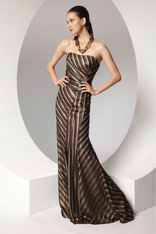 escada037.1366x2048