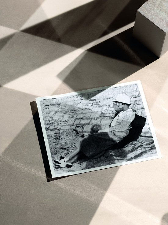 LES BEIGES press release visual 09
