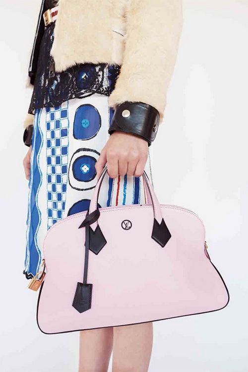 LV JT MM CRUISE15 LORES-76