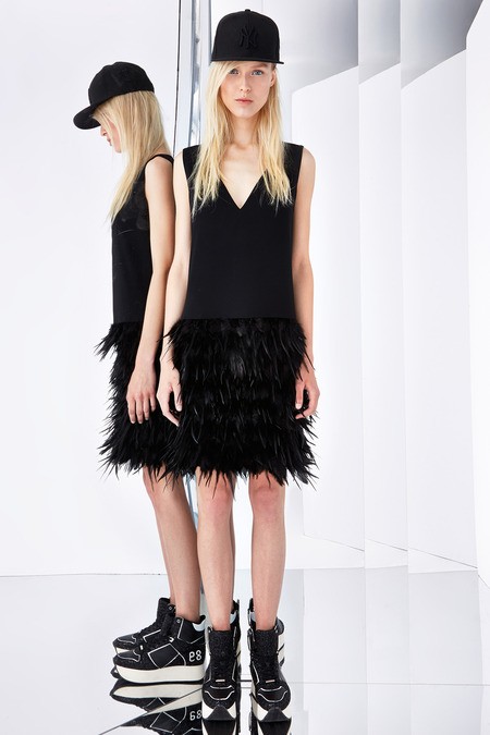 DKNY102