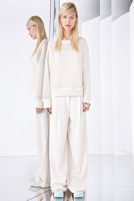 DKNY4