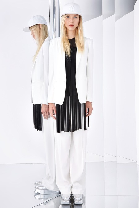 DKNY58