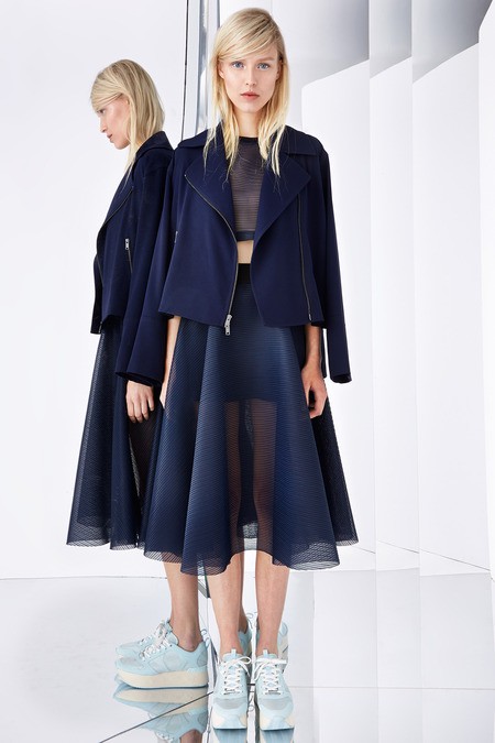 DKNY6
