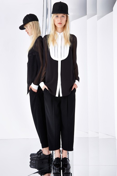 DKNY60