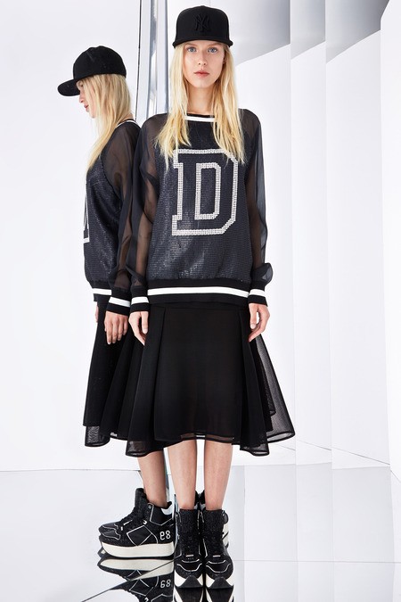 DKNY69