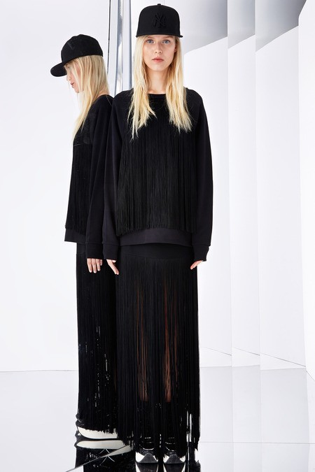 DKNY73