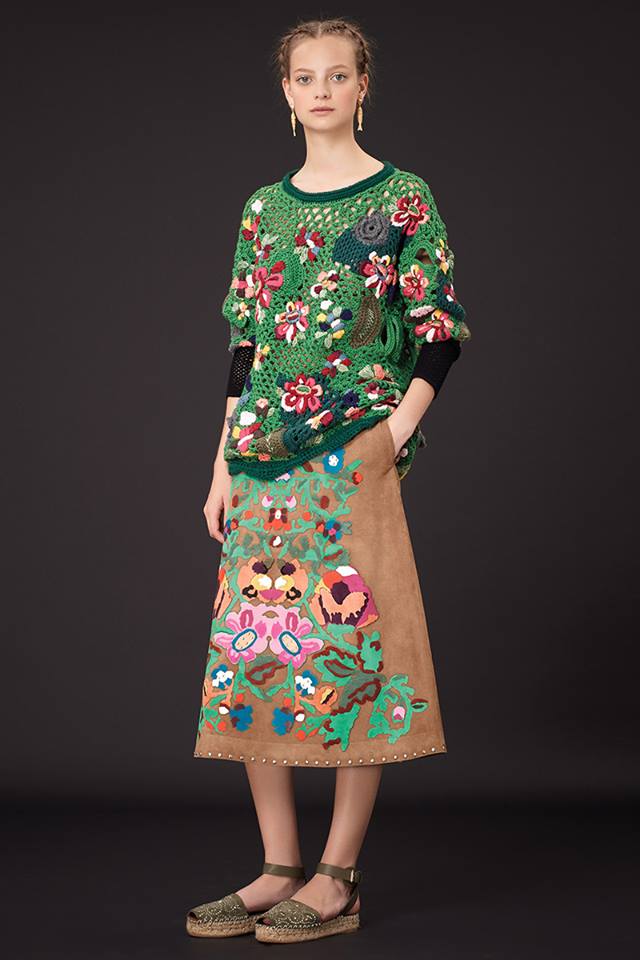 640x960xValentino-Resort-2015-10.jpg.pagespeed.ic.Ik1 -RPnfh