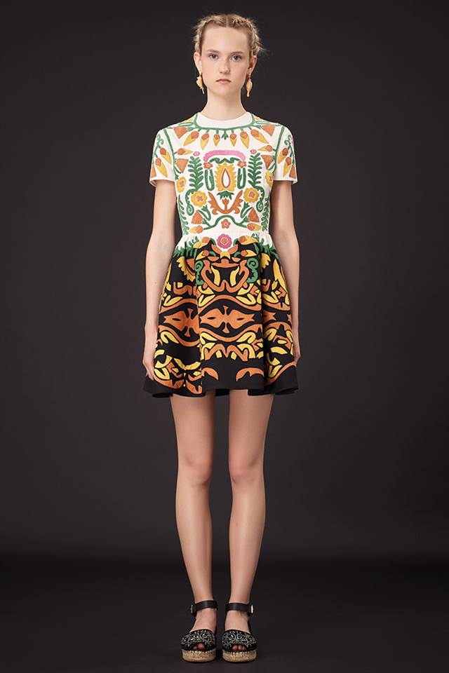640x960xValentino-Resort-2015-2.jpg.pagespeed.ic.QrEYX1rRnQ