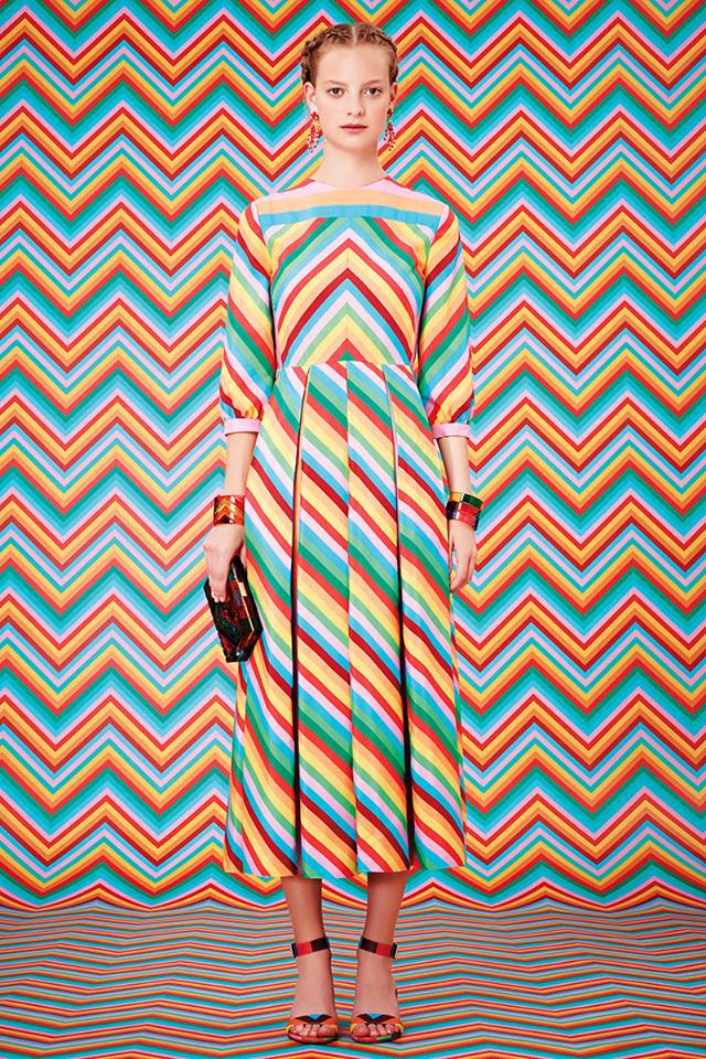 640x960xValentino-Resort-2015-42.jpg.pagespeed.ic.1KZIUdG4cf