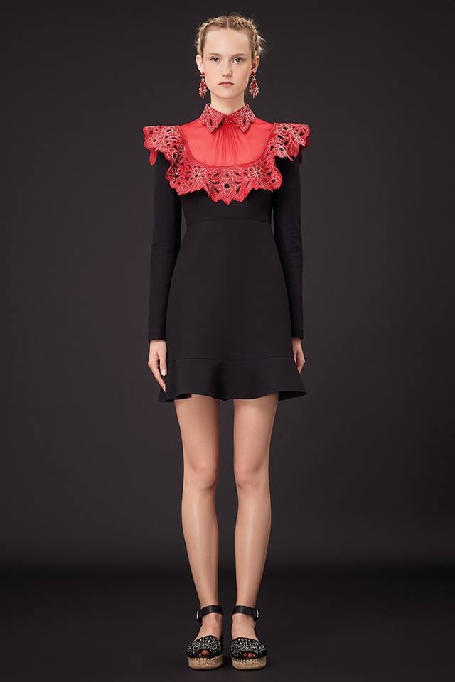 640x960xValentino-Resort-2015-45.jpg.pagespeed.ic.XxwLrHkqMa