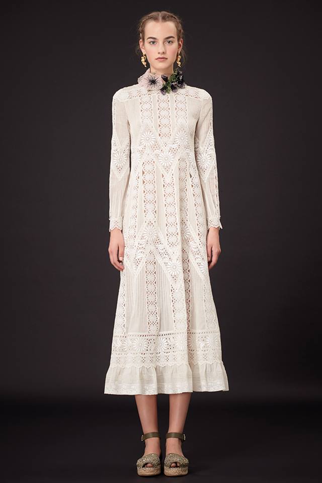 640x960xValentino-Resort-2015-6.jpg.pagespeed.ic.V5chopJp5G
