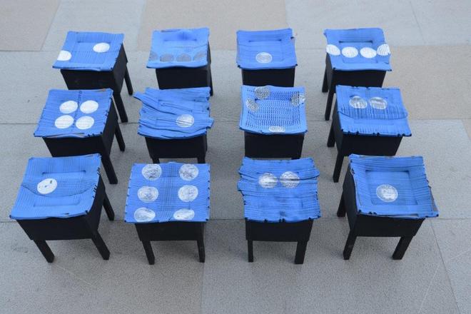 op Marta Pavlinc KOMPOZICIJA 2013. instalacija-kamenina drvo