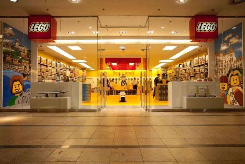 LEGO Store 3