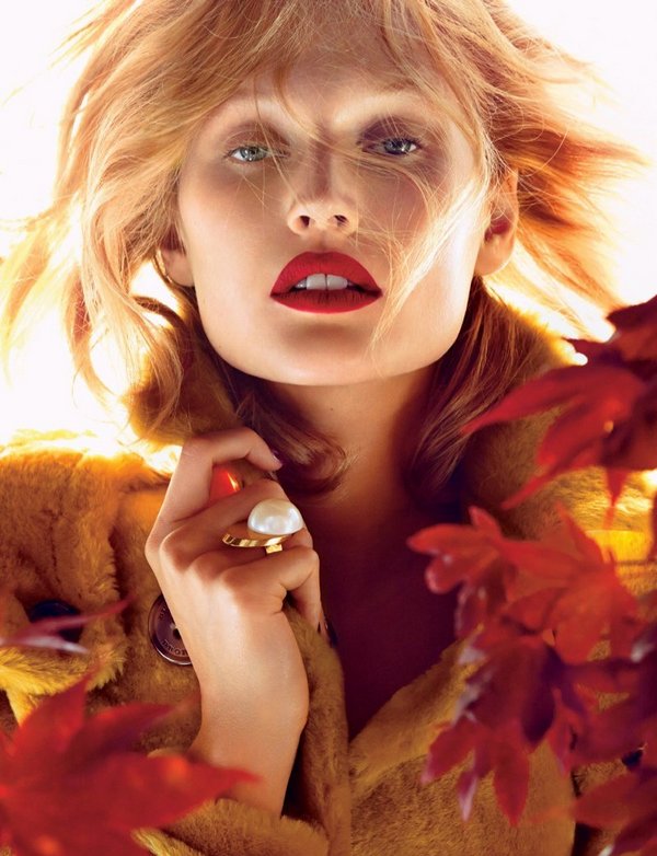 toni-garrn-fall-lipstick-trends01 cr