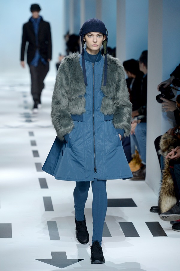 533437873FB00033 Y 3 Runway