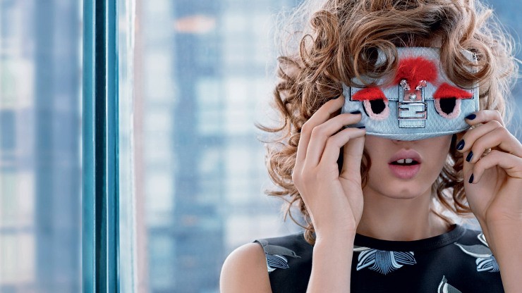 lindsey-wixson-binx-walton-by-karl-lagerfeld-for-fendi-spring-summer-2015-2
