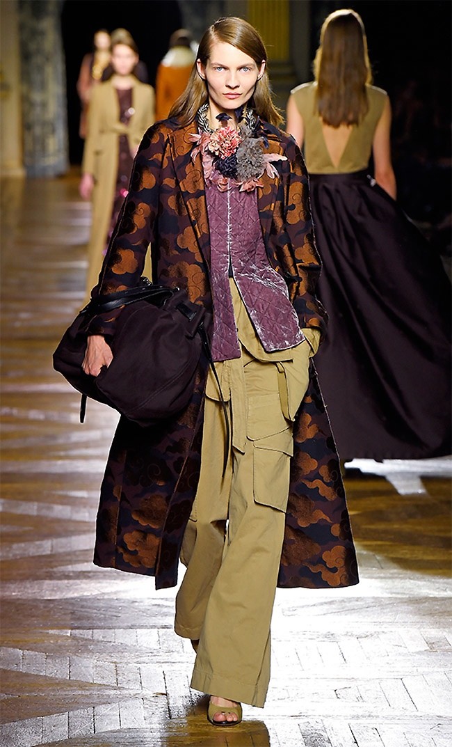 dries-van-noten-fall-winter-2015-runway32