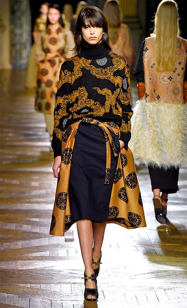 dries-van-noten-fall-winter-2015-runway38