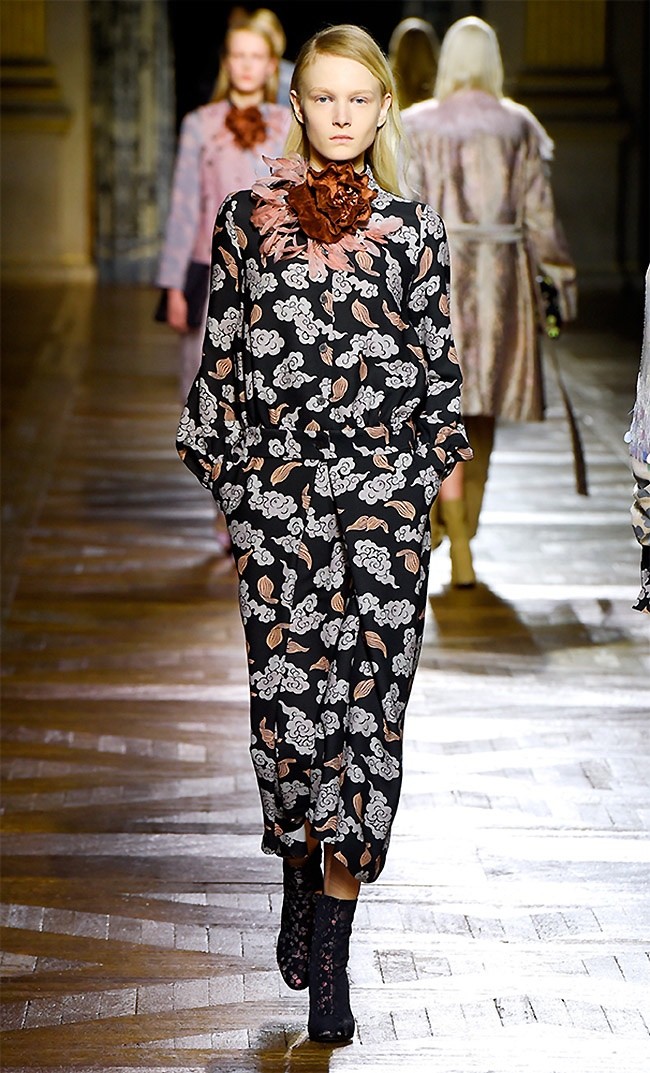 dries-van-noten-fall-winter-2015-runway48