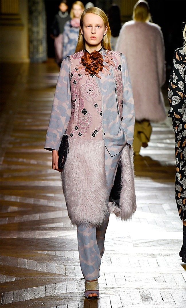 dries-van-noten-fall-winter-2015-runway49