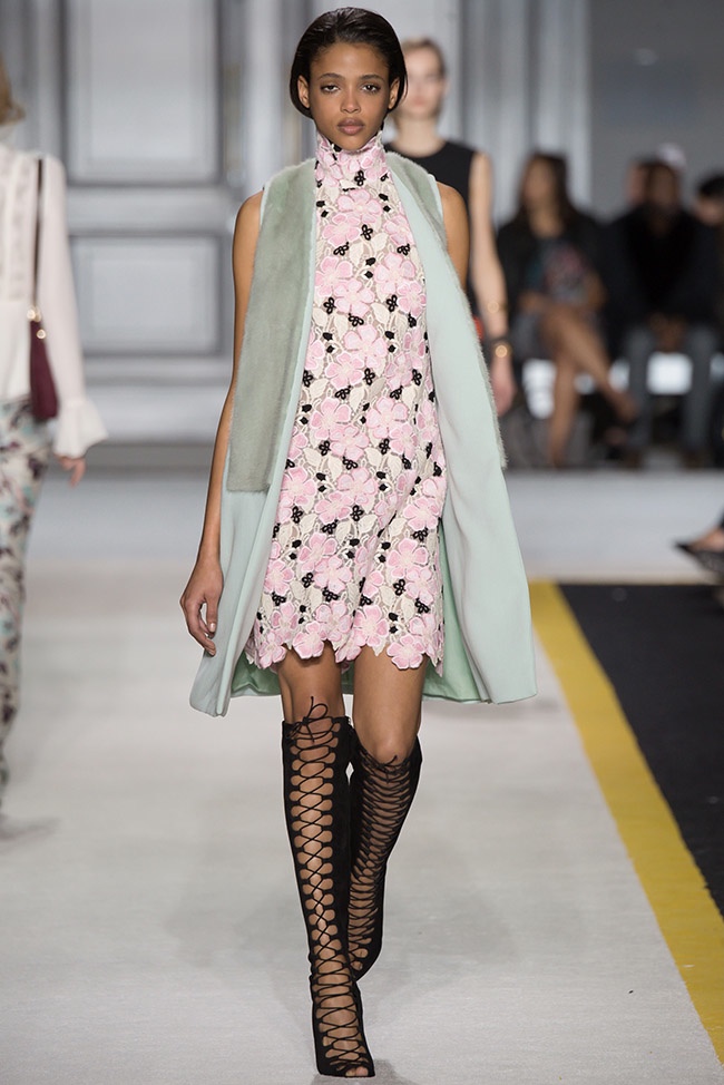 giambattista-valli-fall-winter-2015-runway20