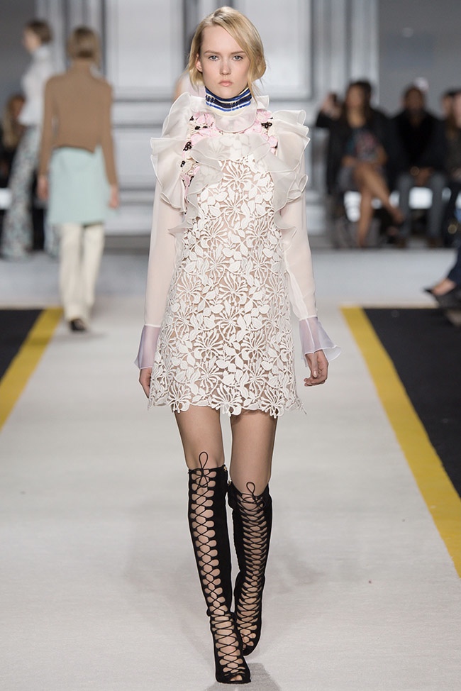 giambattista-valli-fall-winter-2015-runway21