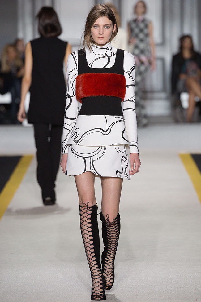giambattista-valli-fall-winter-2015-runway31