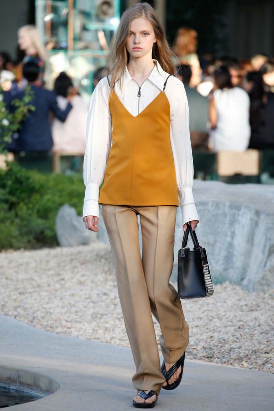 Louis-Vuitton-Resort-2016-30