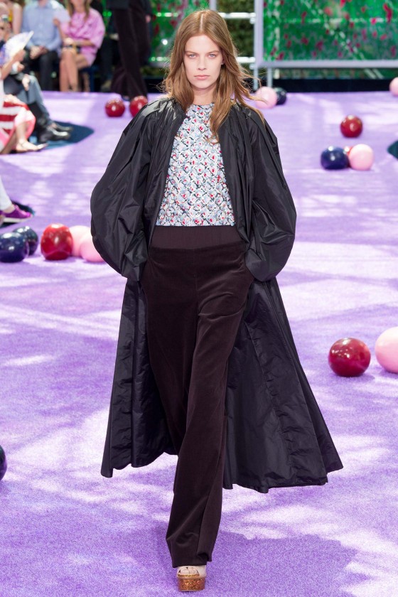 DIOR0343-560x840