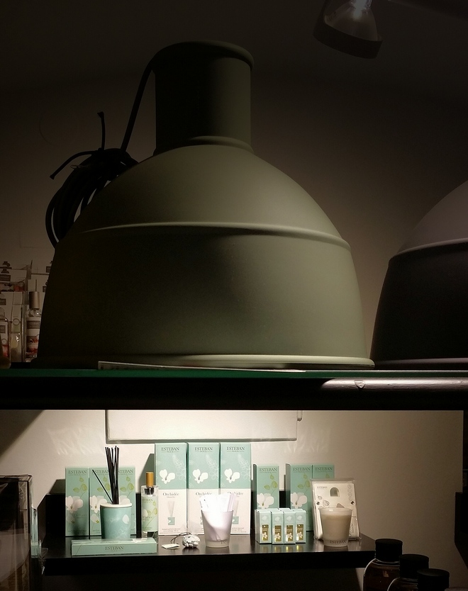 LAMPA UNFOLD FORM US WITH LOVE ZA MUUTO