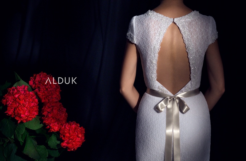 01ALDUK BRIDAL2015 SPREAD LOGO WEB