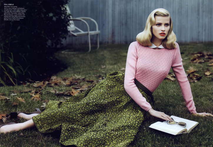 lara-stone-vogue
