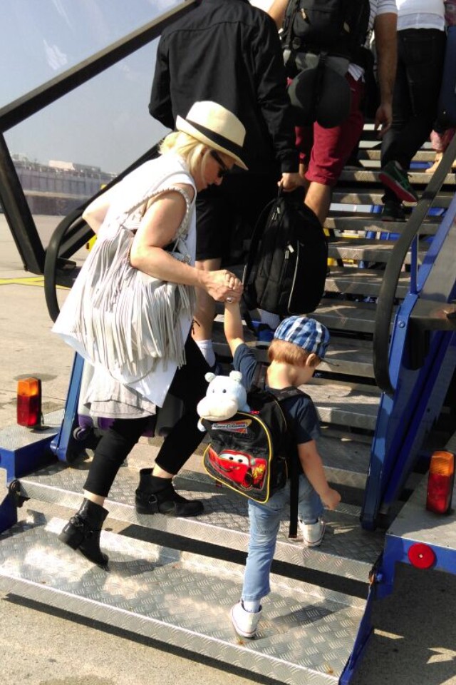 INES CORONELLI MOJIH TOP 6 69