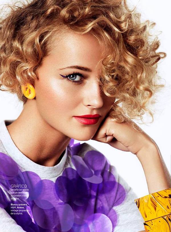 Alexandra-Nefedova-by-Carlos-Teixeira-for-Cosmopolitan-Mexico-1