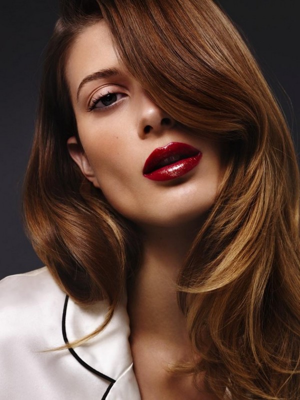 Larissa-Hofmann-by-Felicity-Ingram-for-Telegraph-Magazine-December-2015-768x1024