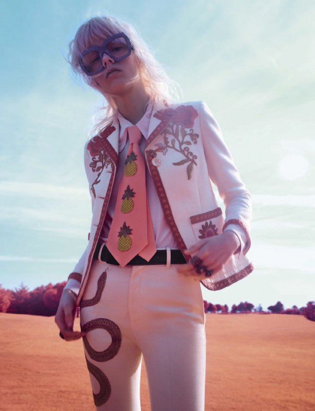 Vogue-Italia-January-2016-Marjan-Jonkman-by-Solve-Sundsbo-06-620x809