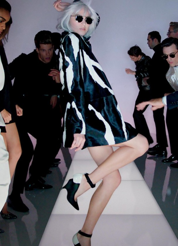 Tom-Ford-Spring-Summer-2016-Nick-Knight-08-620x857-608x840