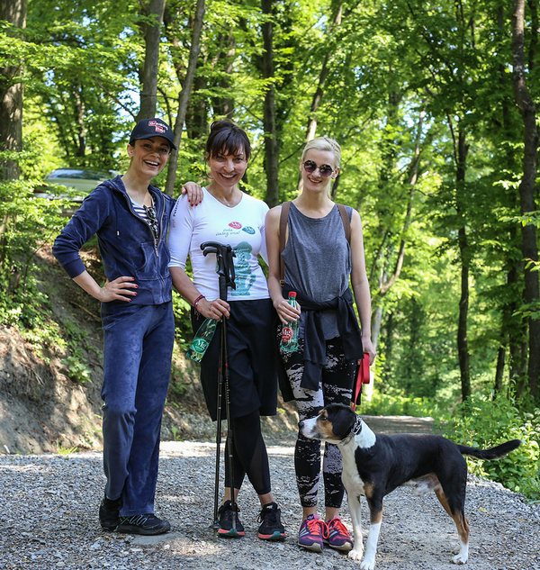Na Sljemenski izazov su se odazvale i glumice Krisitna Krepela i Petra Kurtela koje su uzivale u drustvu Asje Petersen cr