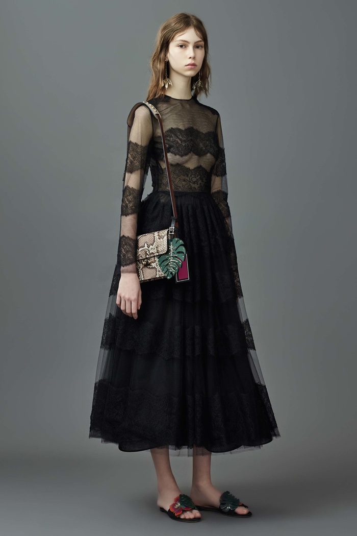 Valentino-Resort-2017-Collection05